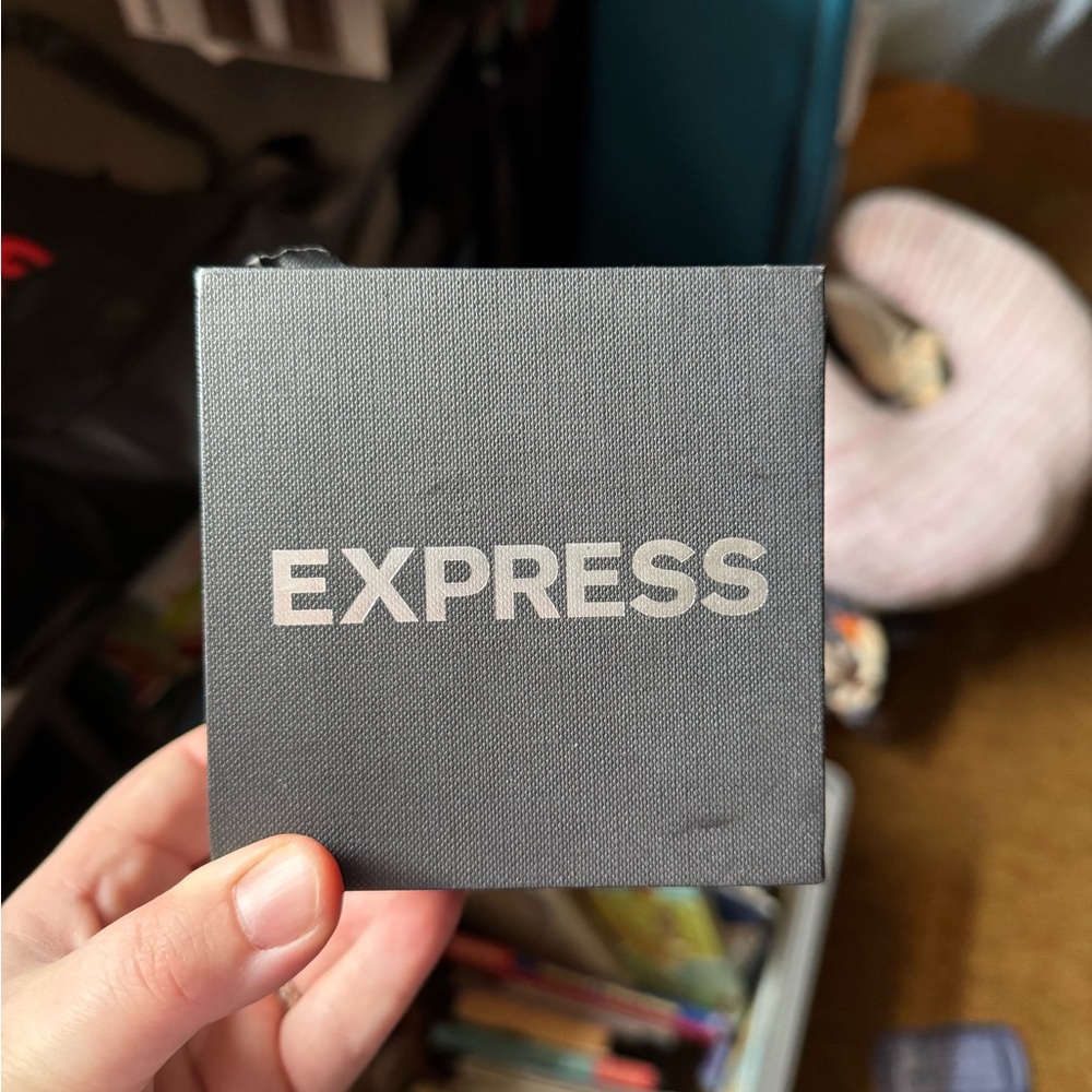 EXPRESS mens watch with extra band - Picture 11 of 13